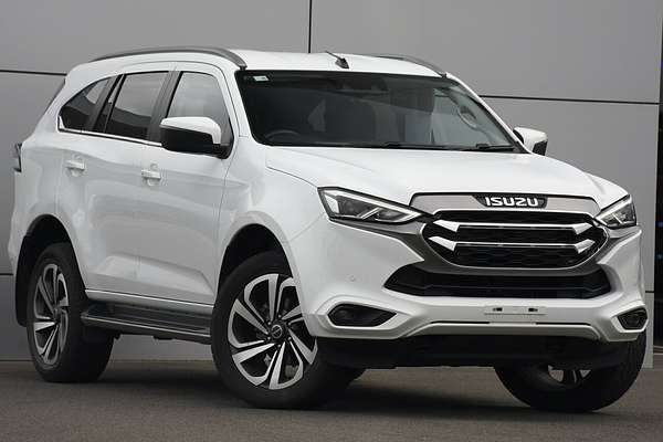 2022 Isuzu MU-X LS-T