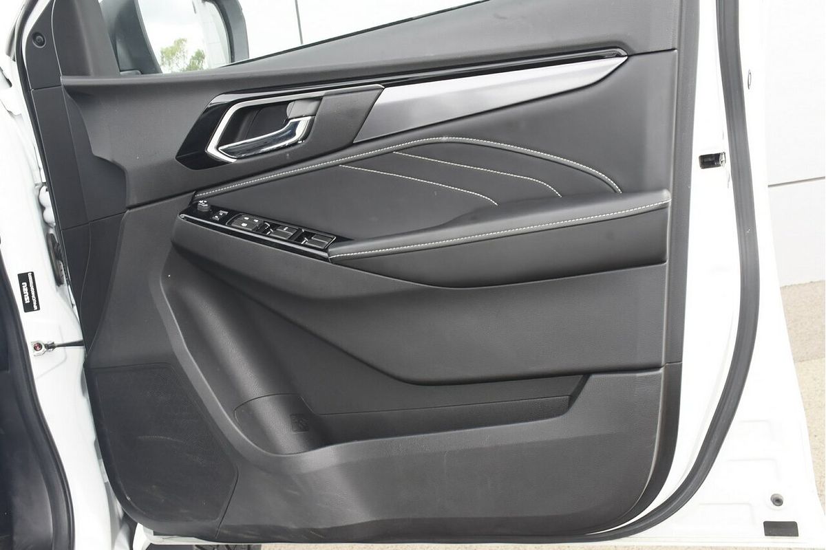 2022 Isuzu MU-X LS-T