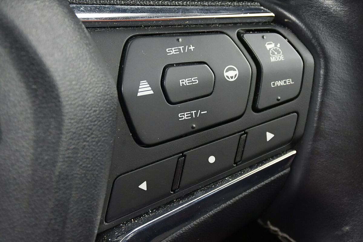 2022 Isuzu MU-X LS-T