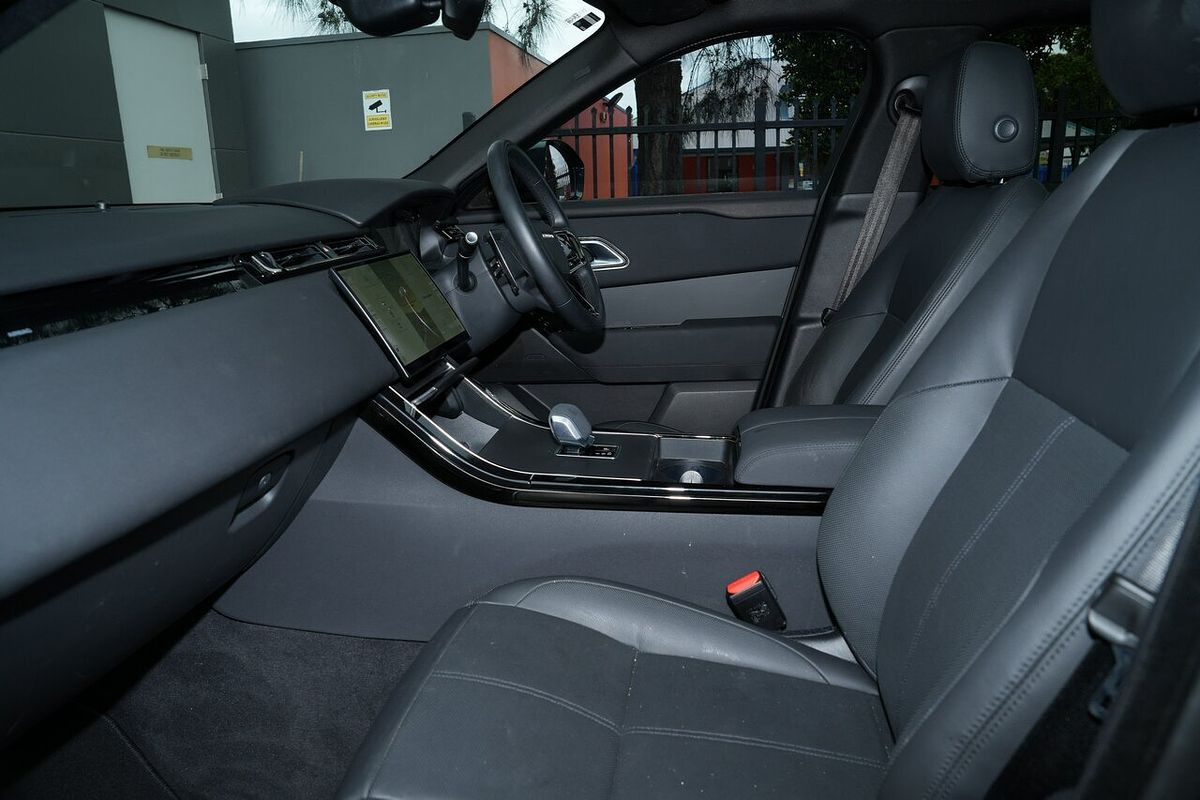 2023 Land Rover Range Rover Velar P250 Dynamic SE L560