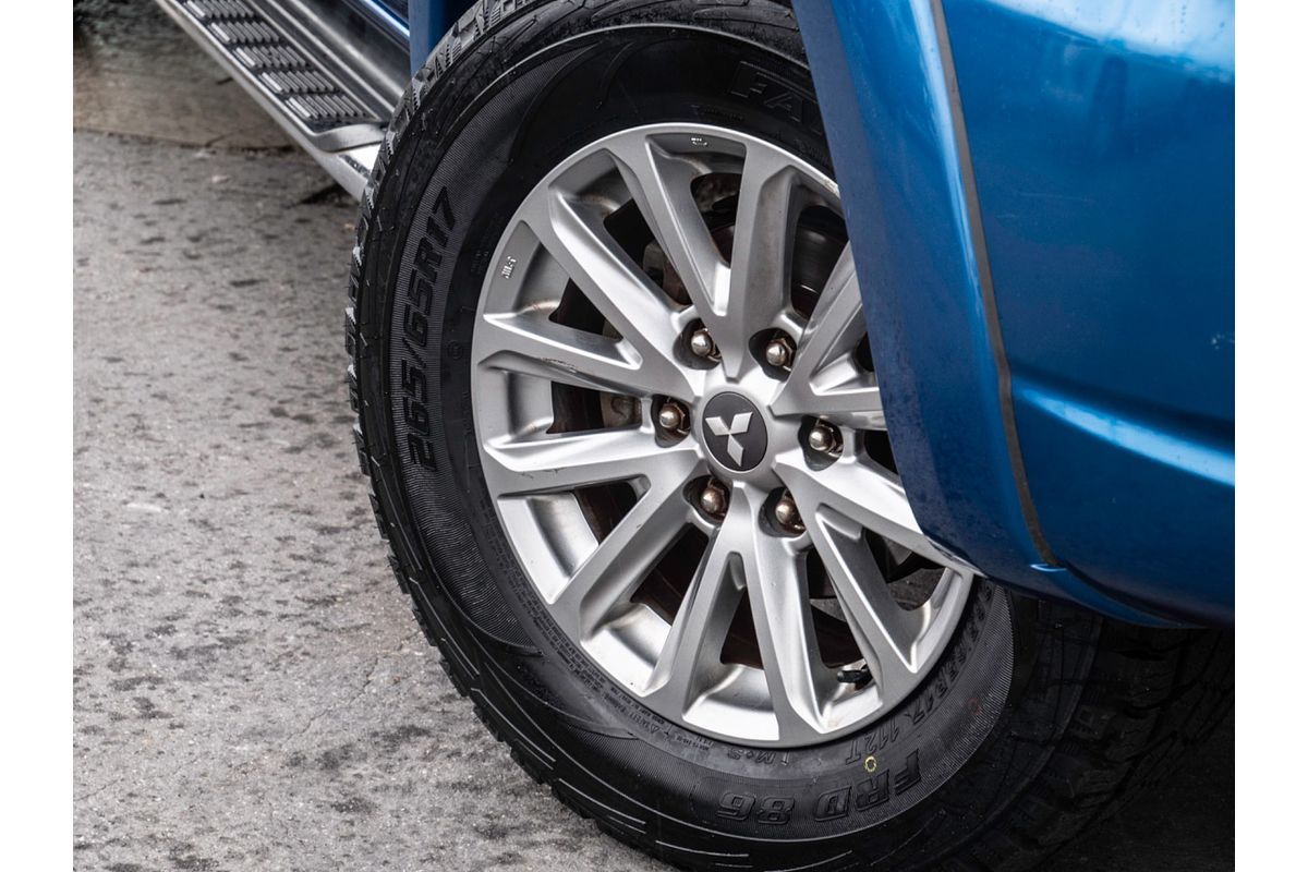 2015 Mitsubishi Triton Exceed MQ 4X4