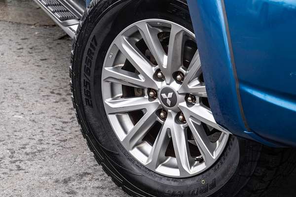 2015 Mitsubishi Triton Exceed MQ 4X4