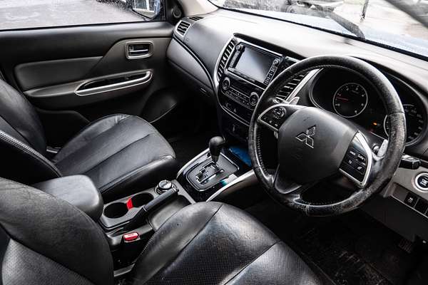 2015 Mitsubishi Triton Exceed MQ 4X4