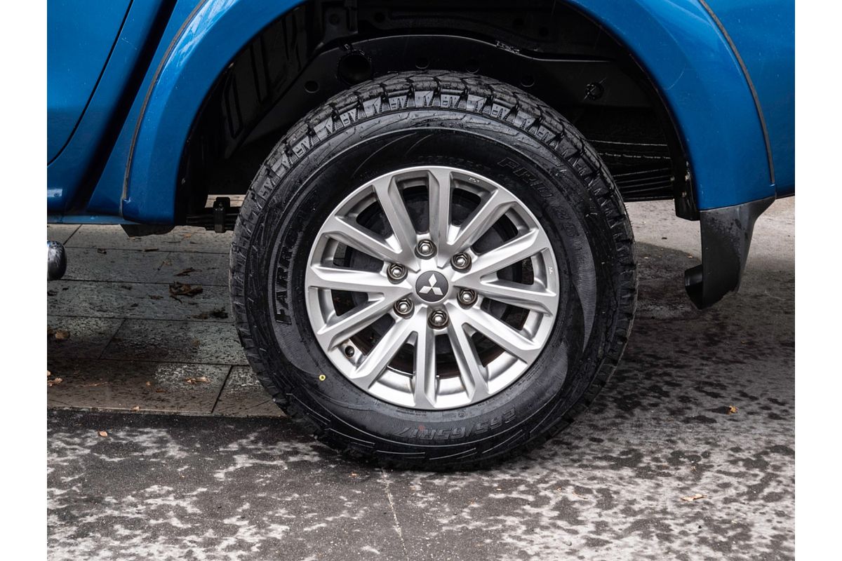 2015 Mitsubishi Triton Exceed MQ 4X4
