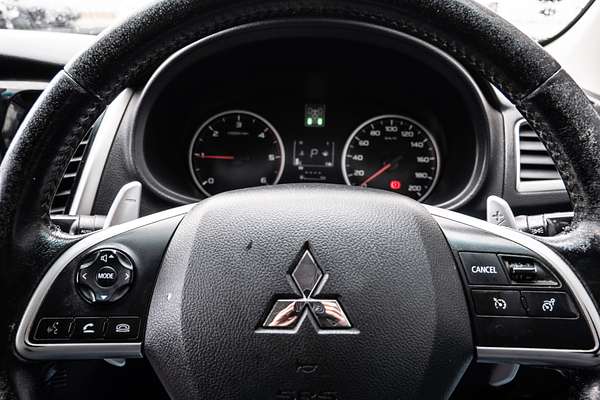 2015 Mitsubishi Triton Exceed MQ 4X4