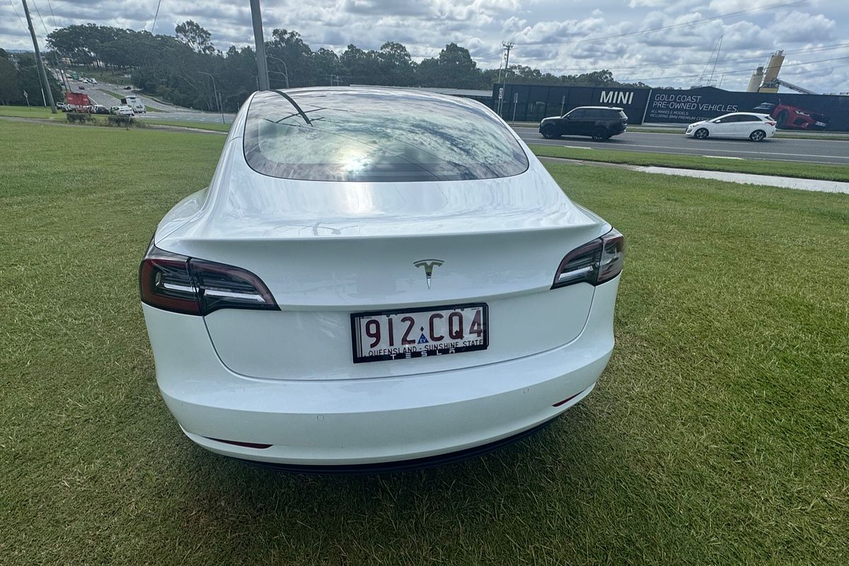 2021 Tesla Model 3 Standard Range Plus