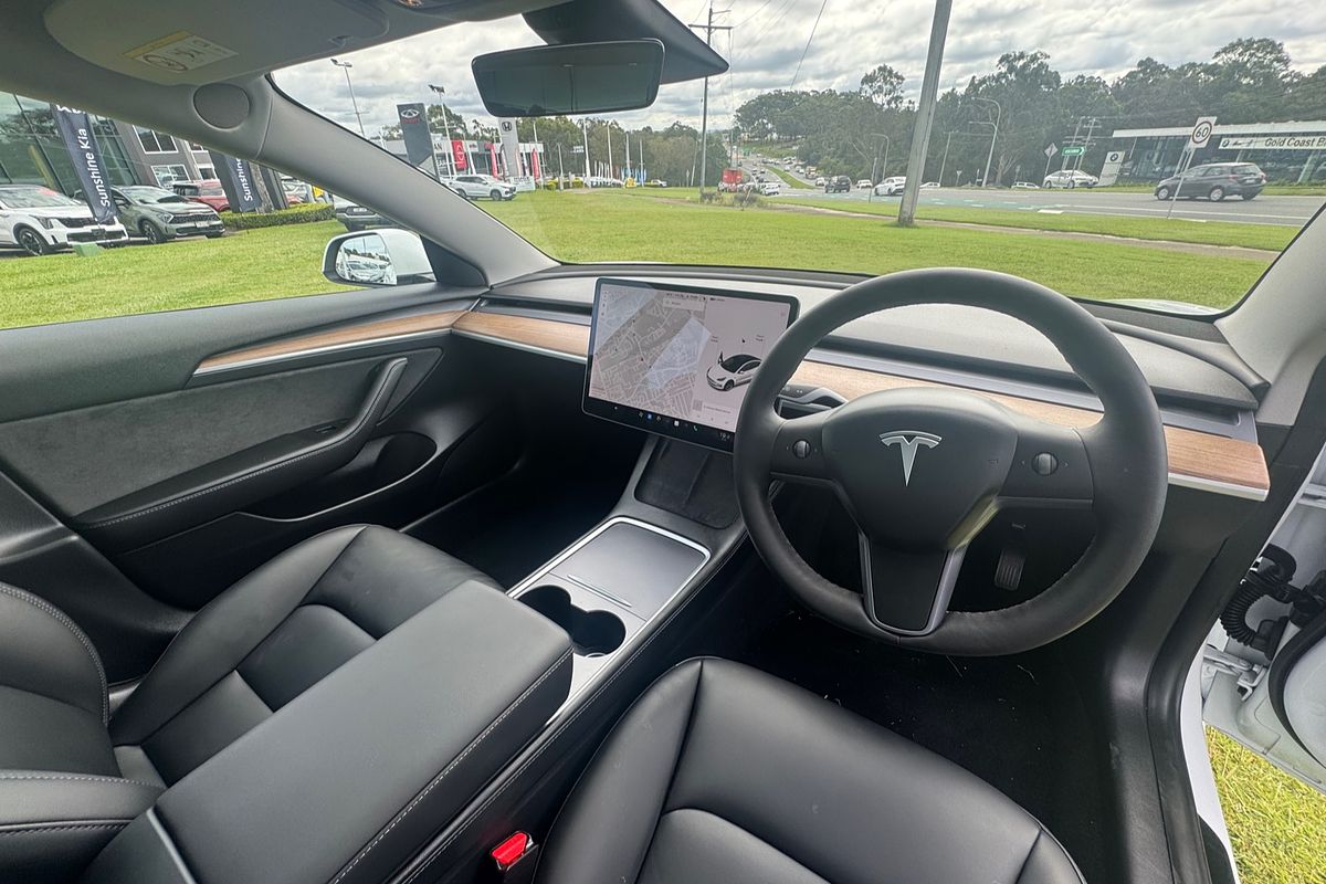2021 Tesla Model 3 Standard Range Plus