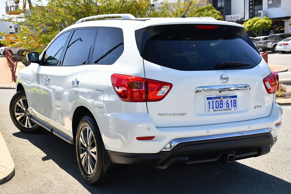 2017 Nissan Pathfinder ST-L R52 Series II
