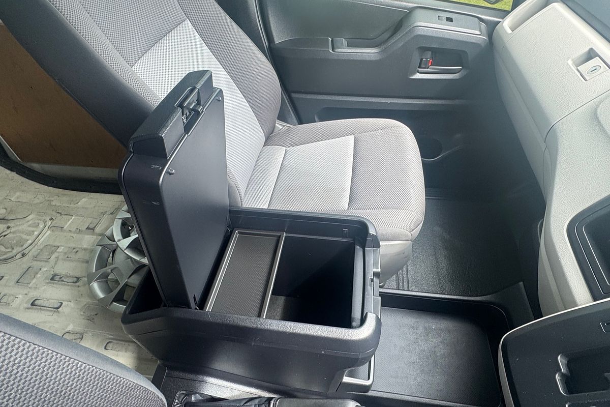 2023 Toyota Hiace GDH320R