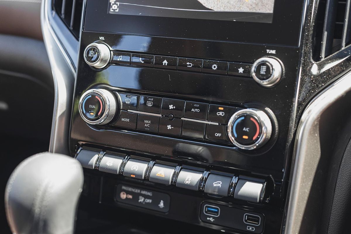 2024 Mahindra Scorpio Z8L