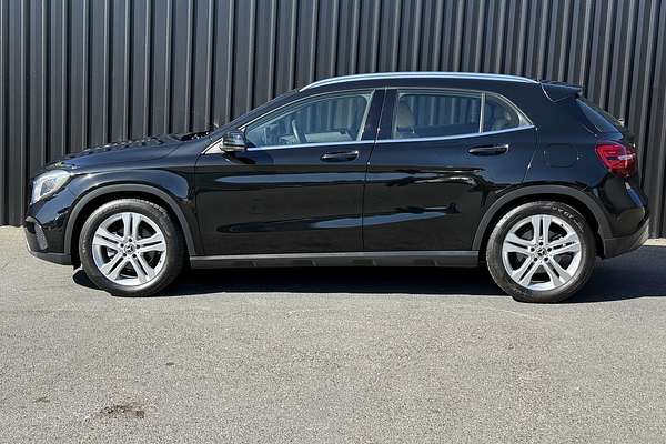 2017 Mercedes-Benz GLA-Class GLA220 d X156