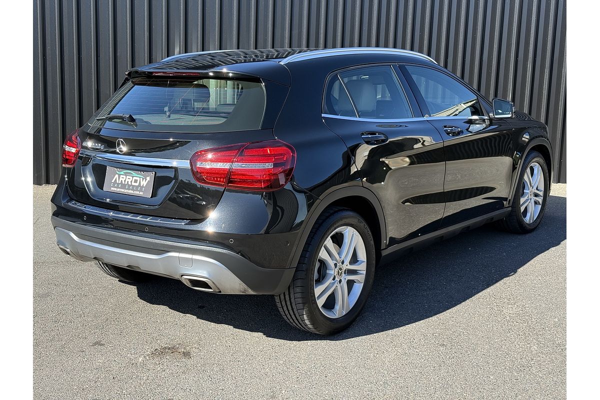2017 Mercedes-Benz GLA-Class GLA220 d X156