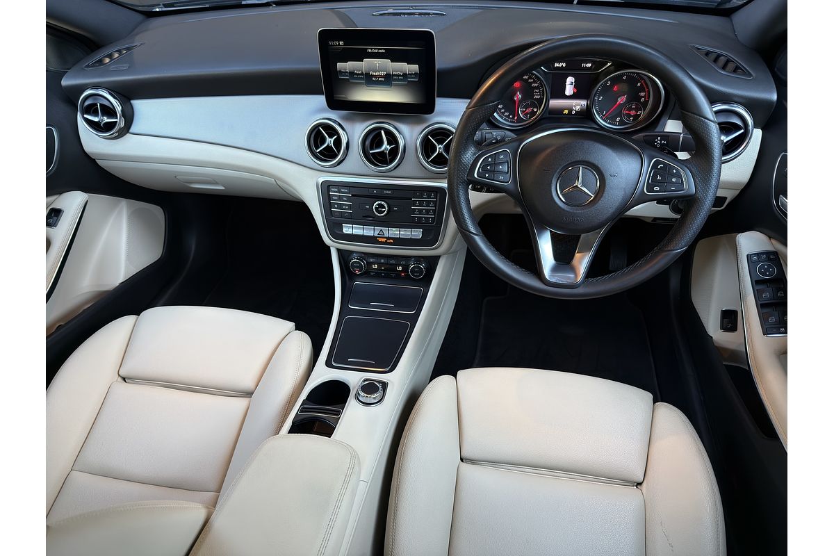 2017 Mercedes-Benz GLA-Class GLA220 d X156