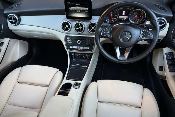 2017 Mercedes-Benz GLA-Class GLA220 d X156