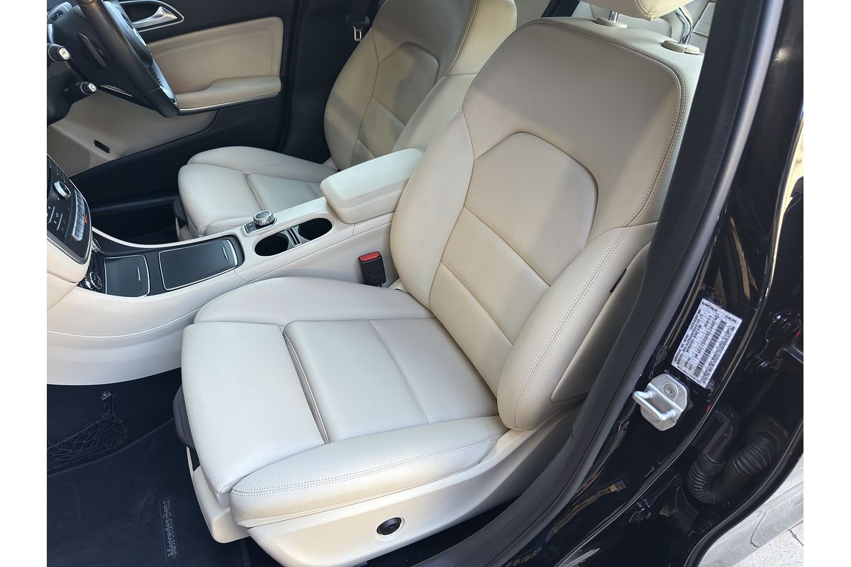 2017 Mercedes-Benz GLA-Class GLA220 d X156