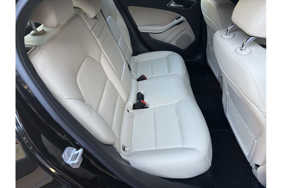 2017 Mercedes-Benz GLA-Class GLA220 d X156