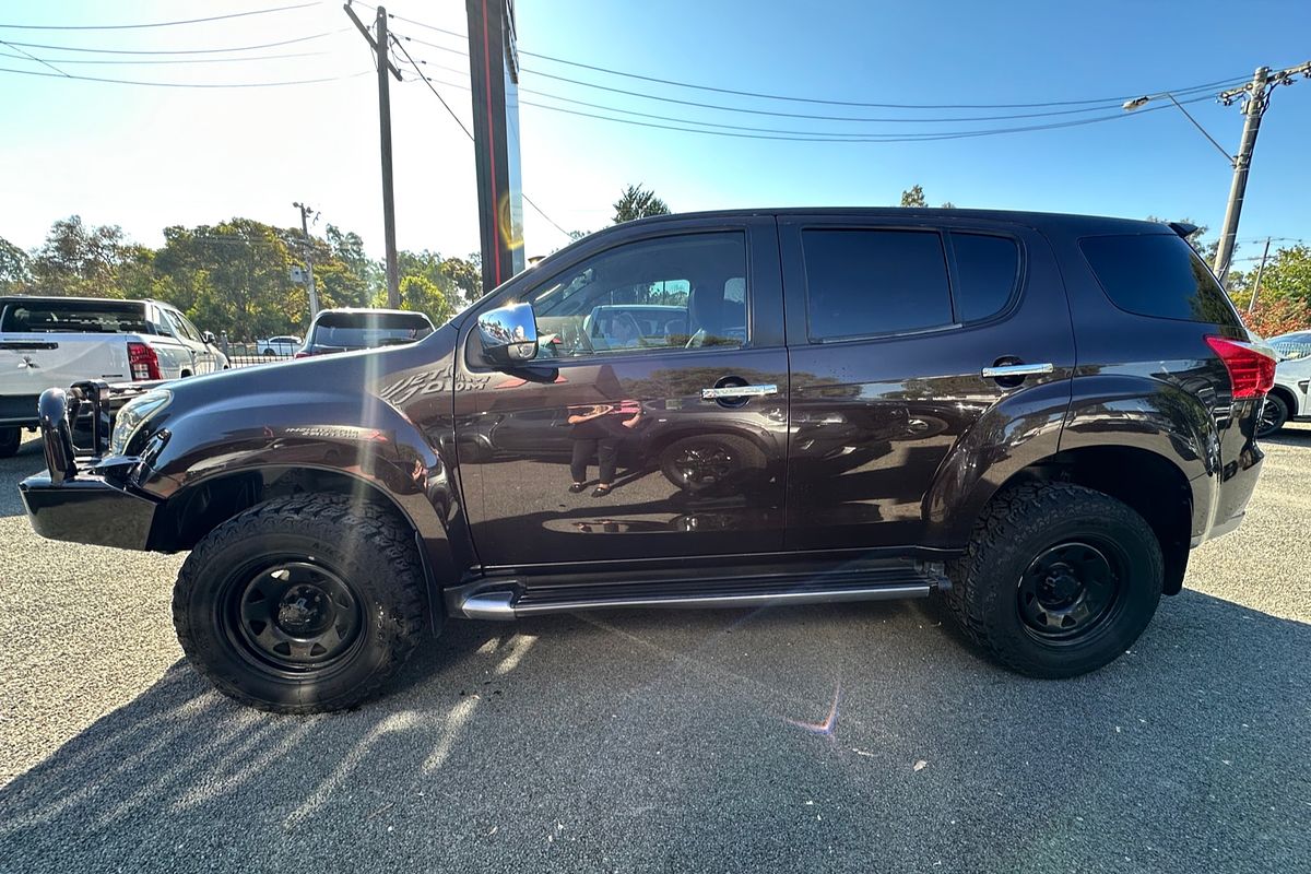 2018 Isuzu MU-X LS-T