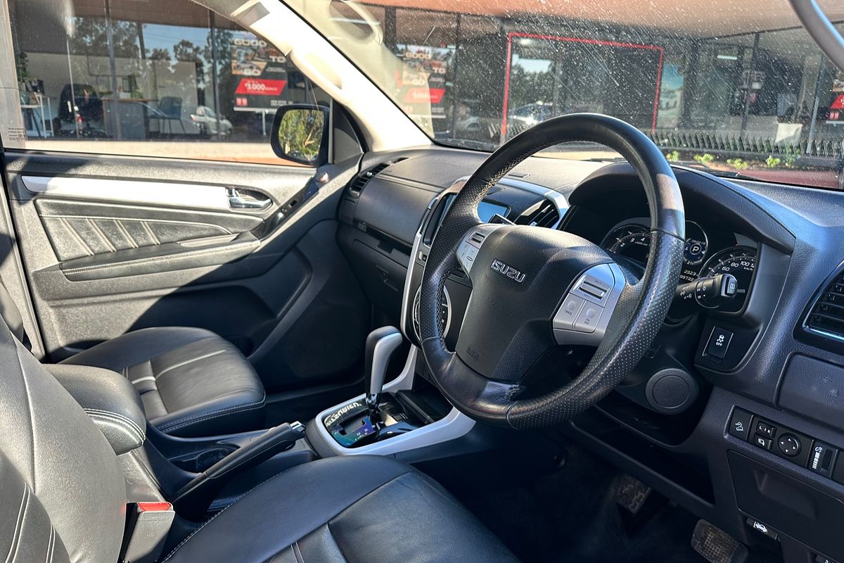 2018 Isuzu MU-X LS-T