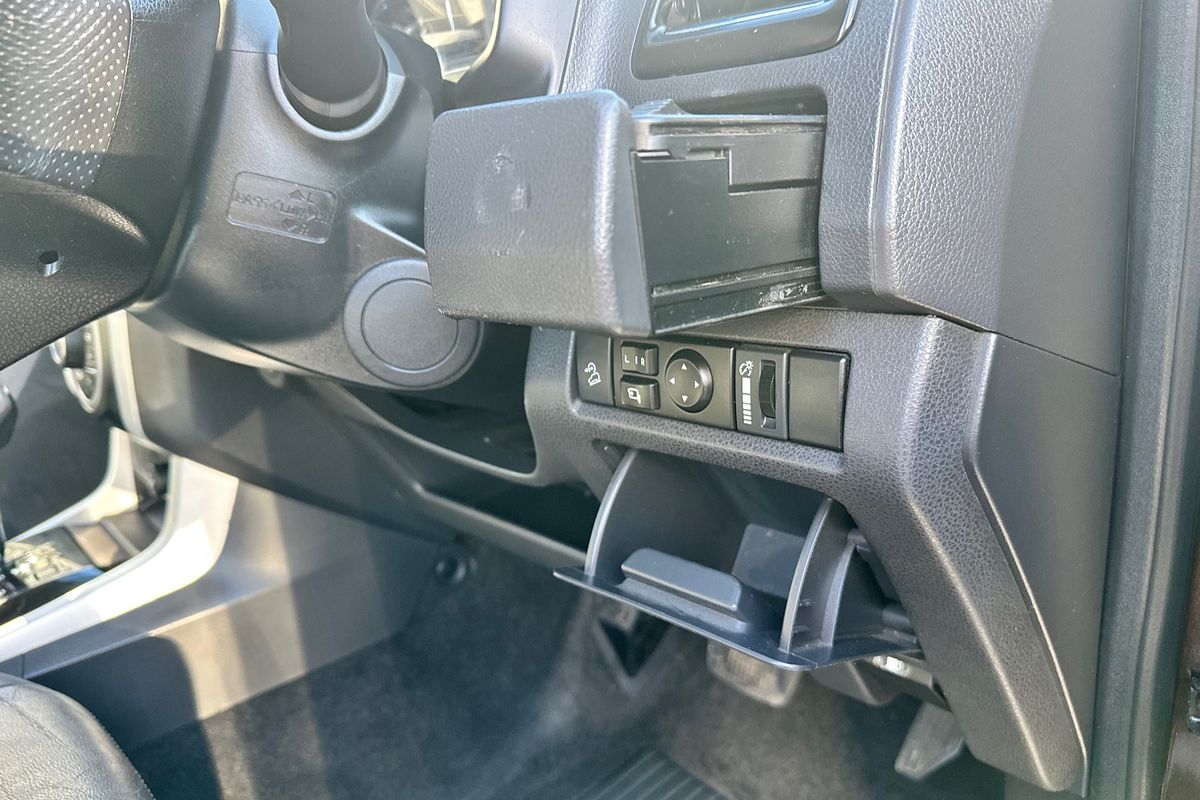 2018 Isuzu MU-X LS-T