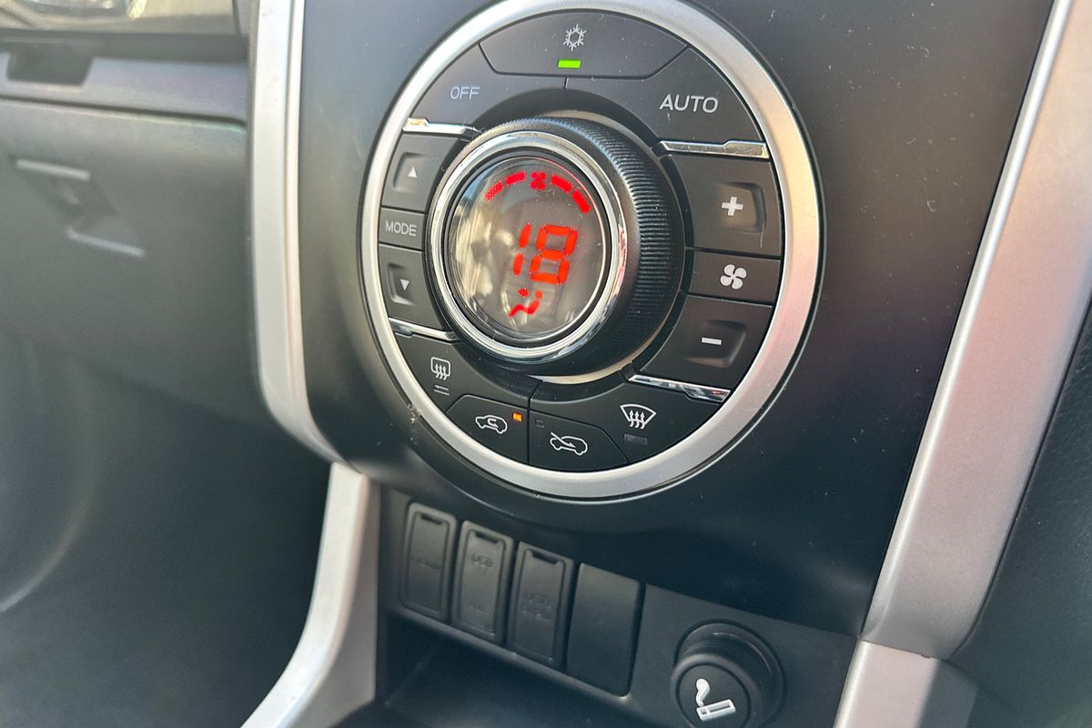 2018 Isuzu MU-X LS-T