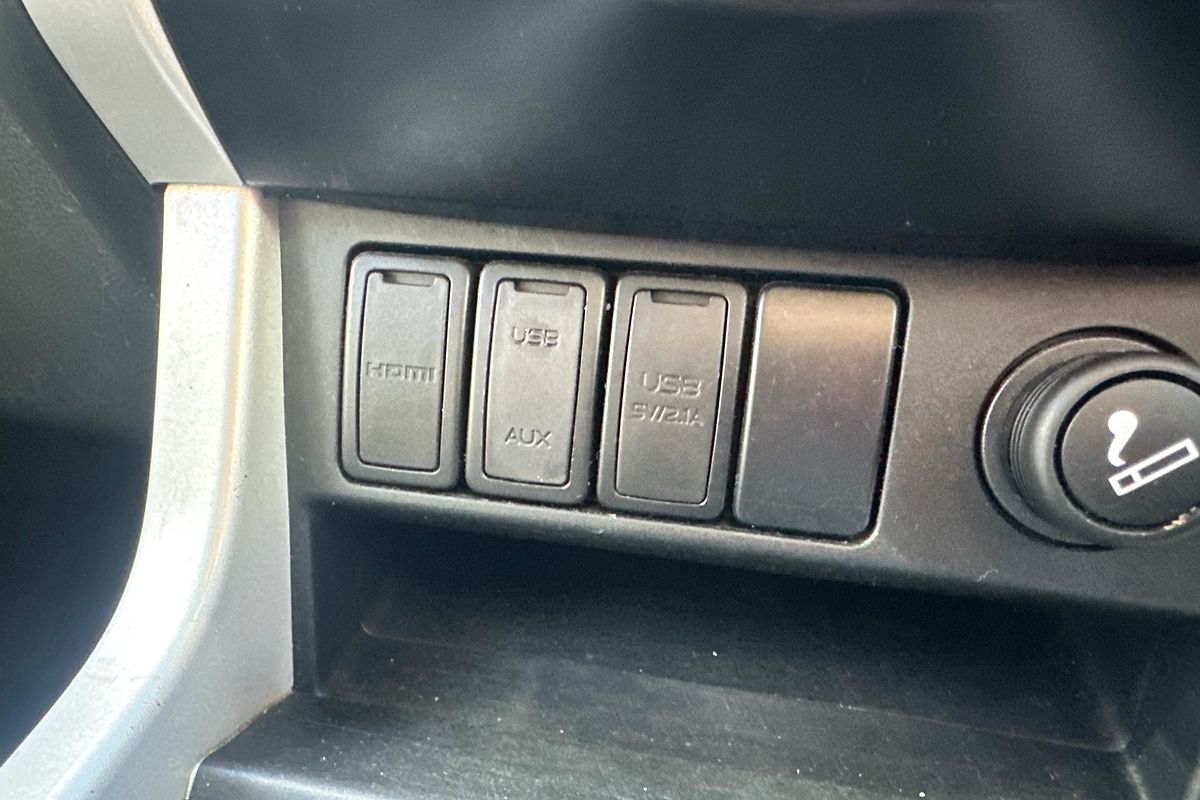 2018 Isuzu MU-X LS-T