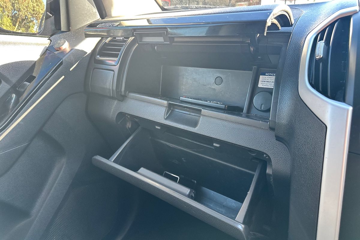 2018 Isuzu MU-X LS-T