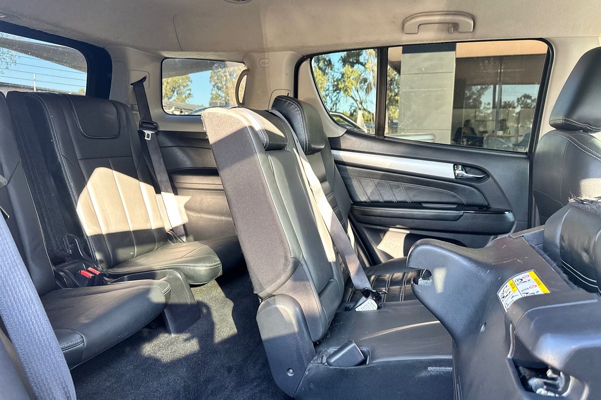2018 Isuzu MU-X LS-T