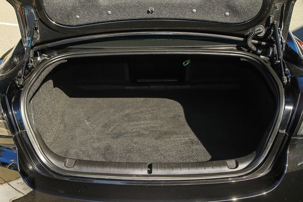 2013 Holden Commodore SV6 VF