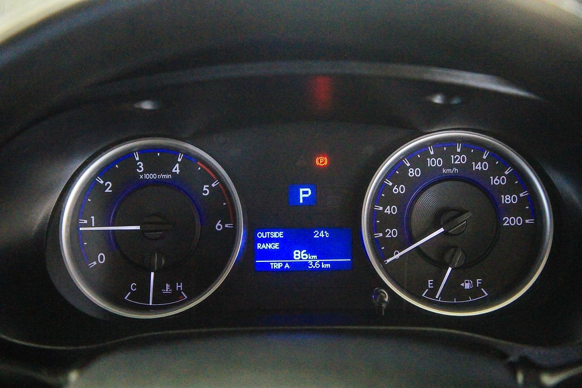 2016 Toyota Hilux SR GUN126R 4X4
