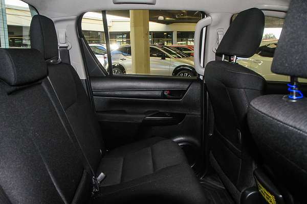 2016 Toyota Hilux SR GUN126R 4X4