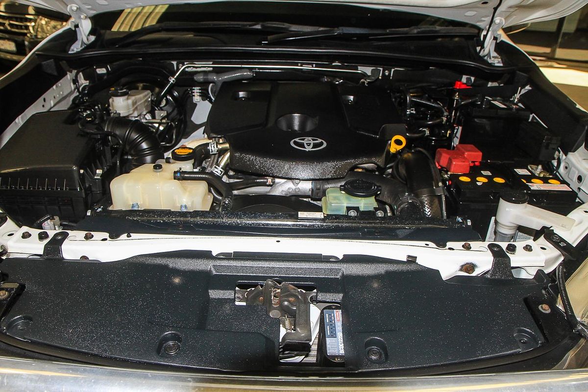2016 Toyota Hilux SR GUN126R 4X4