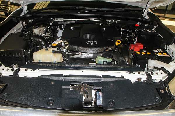 2016 Toyota Hilux SR GUN126R 4X4