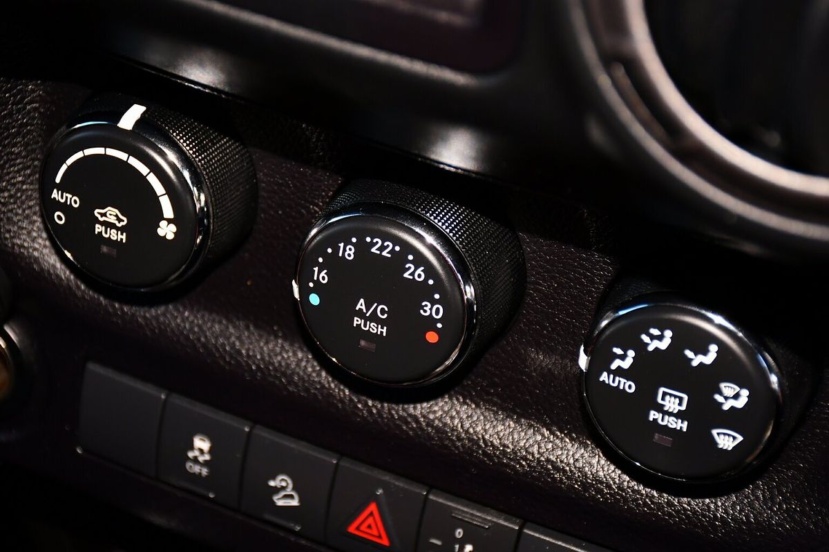 2015 Jeep Wrangler Unlimited Sport JK