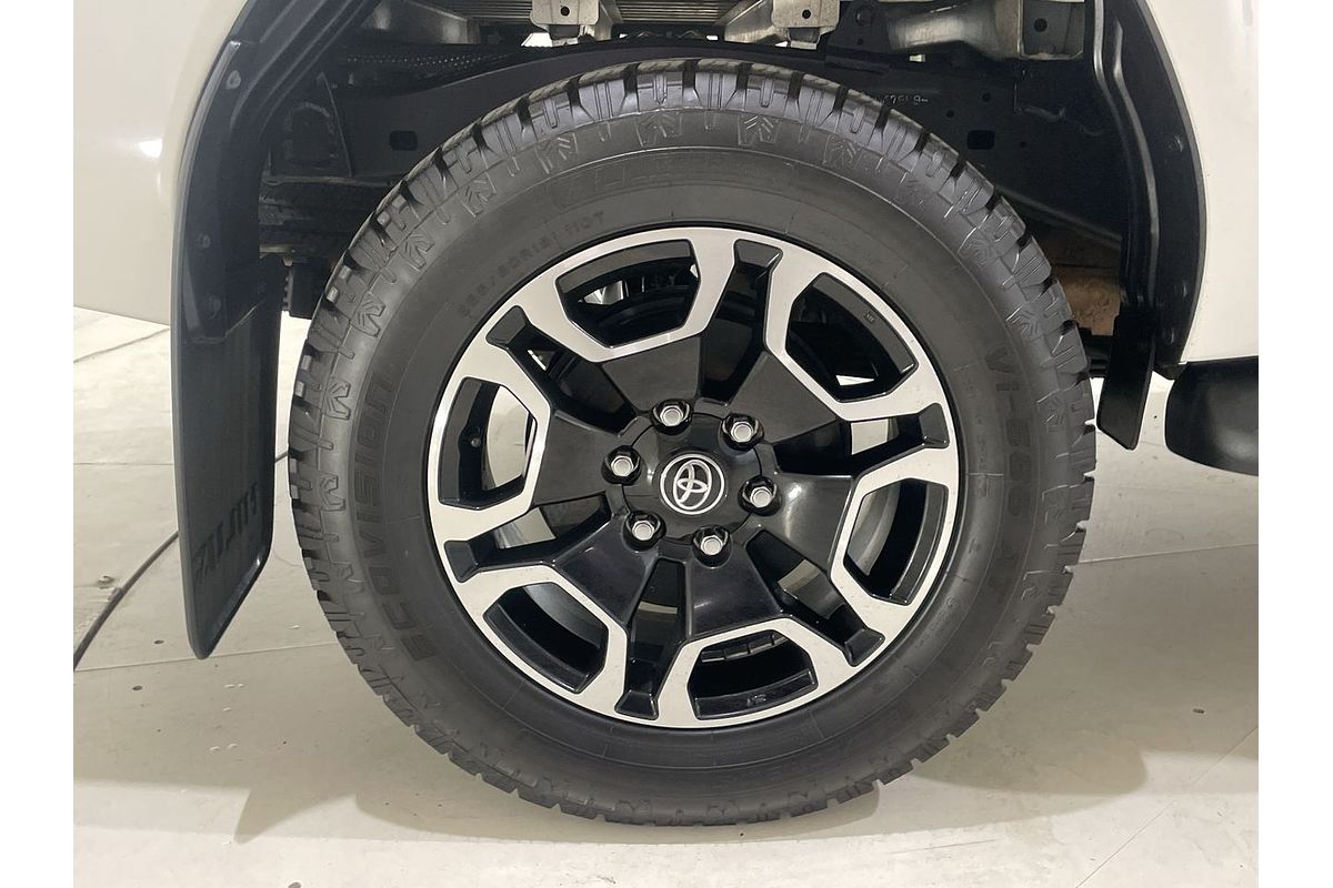2022 Toyota Hilux SR5 GUN126R 4X4