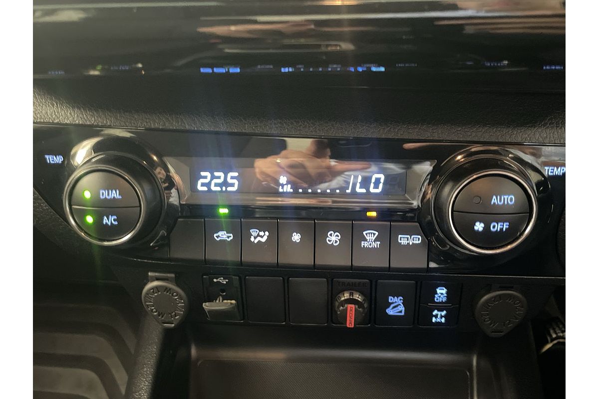 2022 Toyota Hilux SR5 GUN126R 4X4