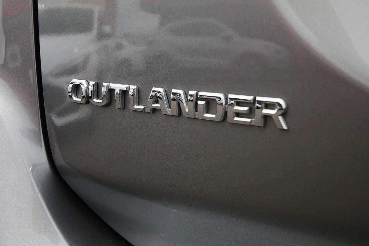 2020 Mitsubishi Outlander Black Edition ZL