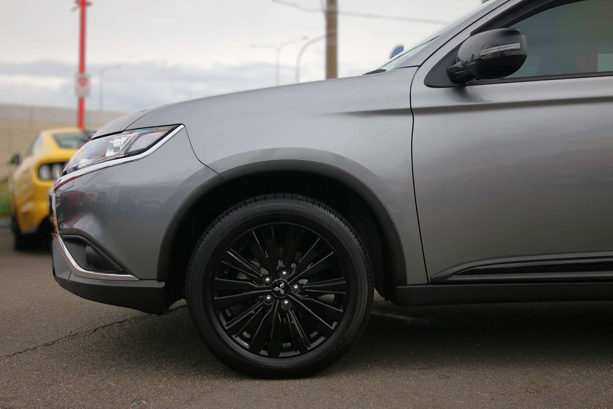 2020 Mitsubishi Outlander Black Edition ZL
