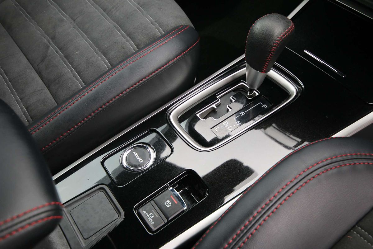 2020 Mitsubishi Outlander Black Edition ZL