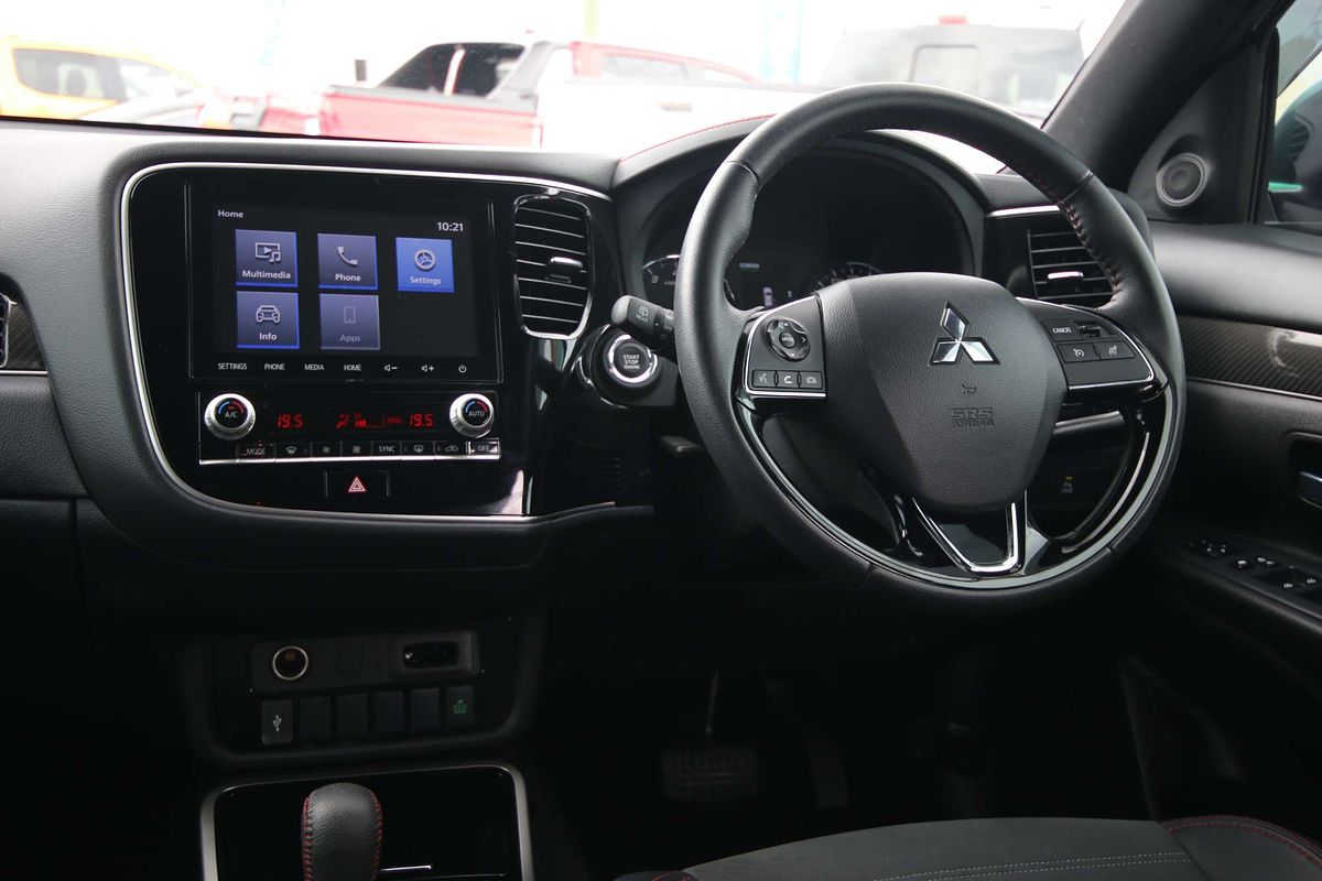 2020 Mitsubishi Outlander Black Edition ZL
