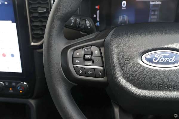 2025 Ford Everest Ambiente