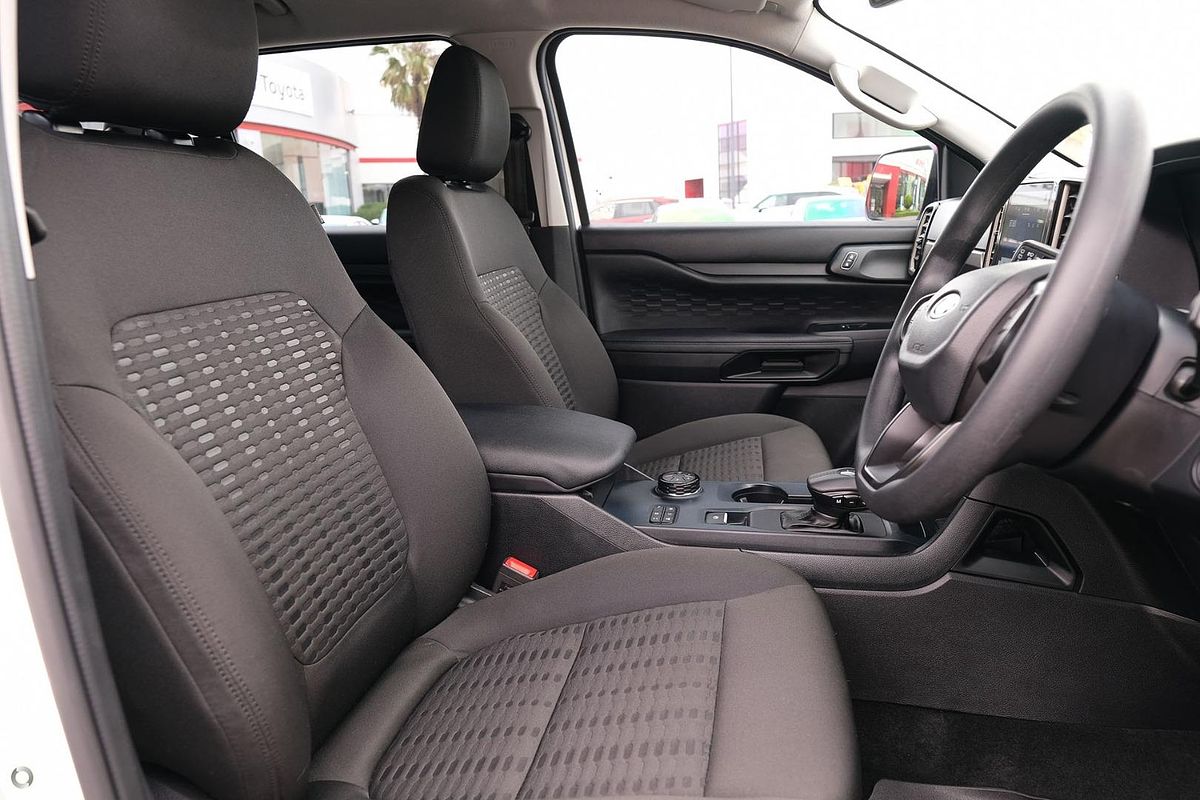 2025 Ford Everest Ambiente