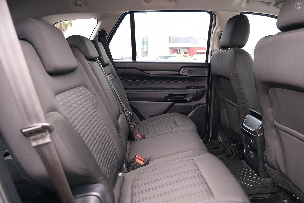 2025 Ford Everest Ambiente
