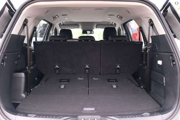 2025 Ford Everest Ambiente