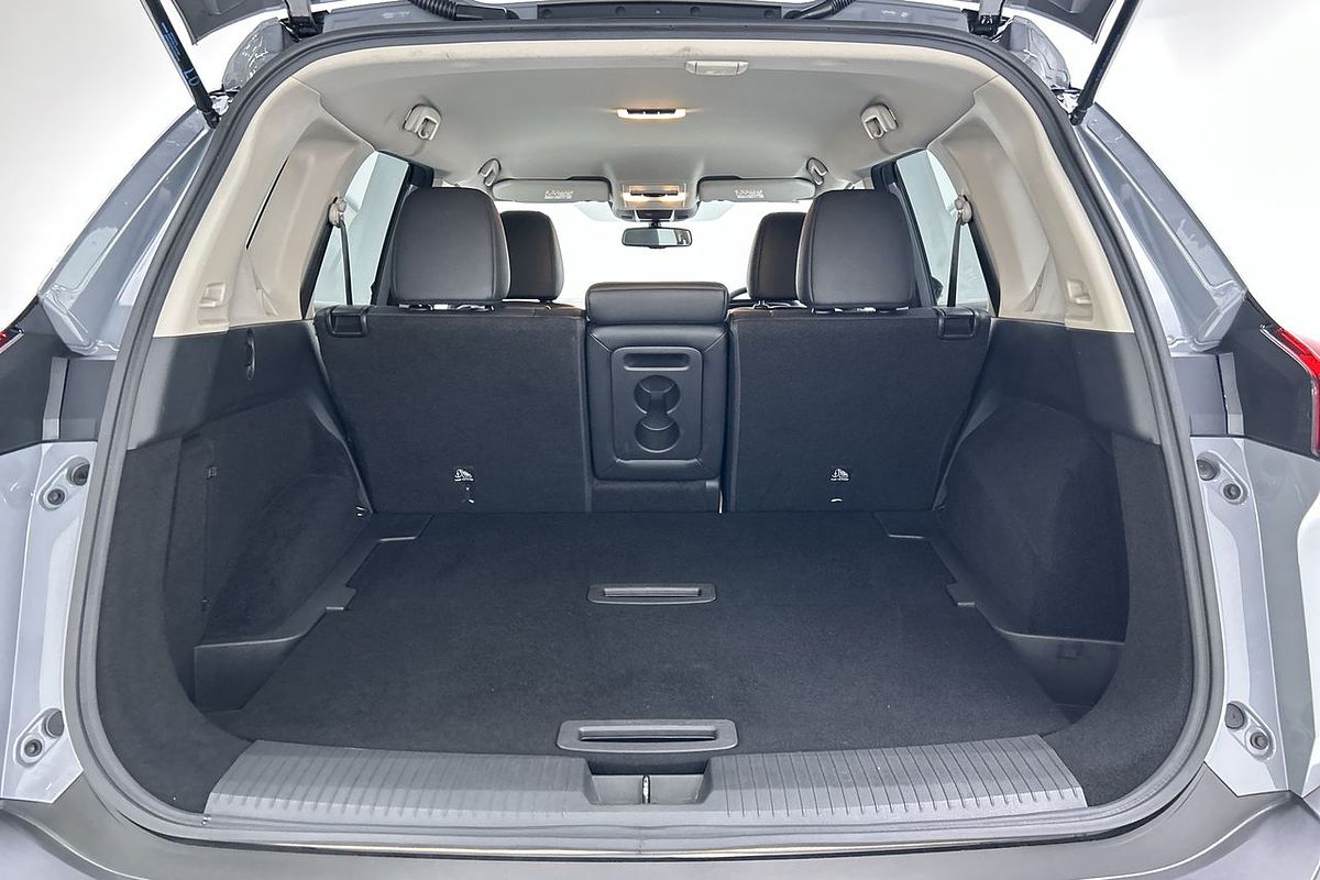 2023 Nissan X-TRAIL ST-L T33