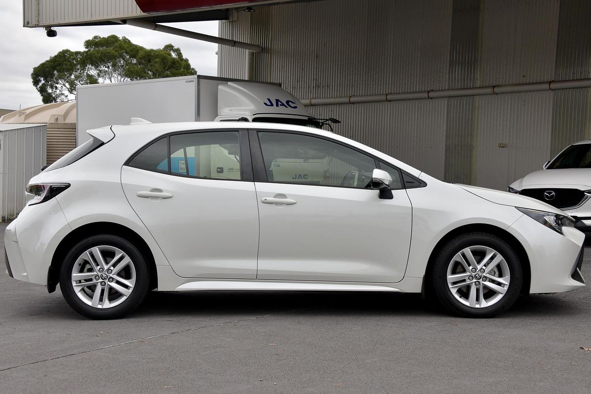 2019 Toyota Corolla Ascent Sport MZEA12R
