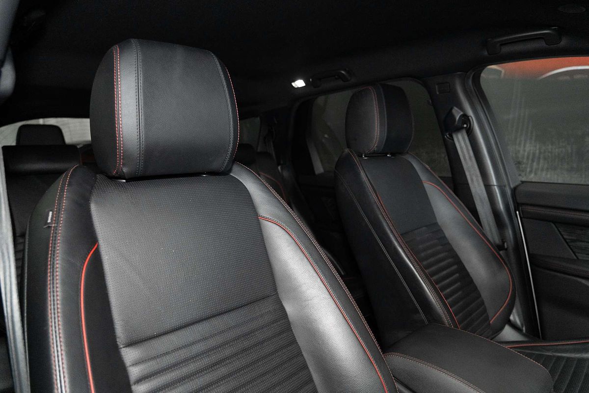 2021 Land Rover Discovery Sport D165 R-Dynamic S L550