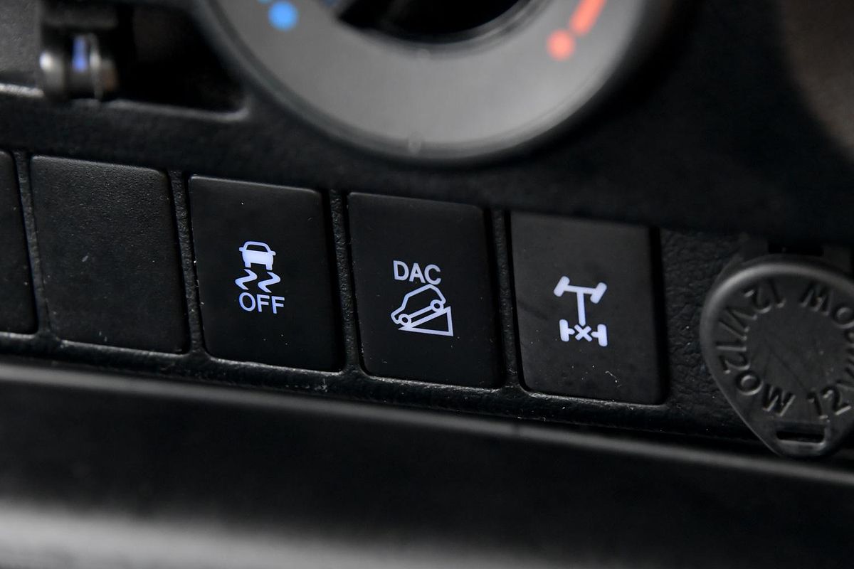 2018 Toyota Hilux SR GUN126R 4X4