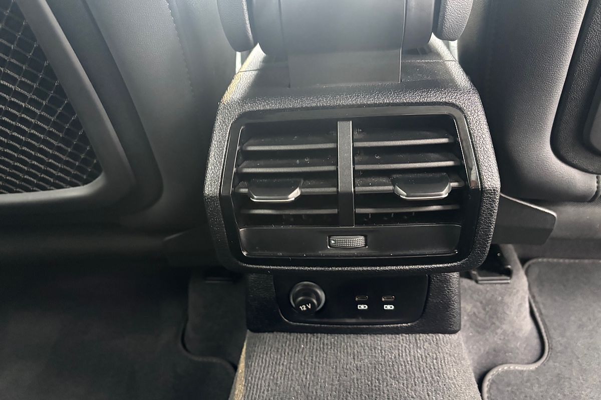2023 Audi Q3 35 TFSI S Line F3