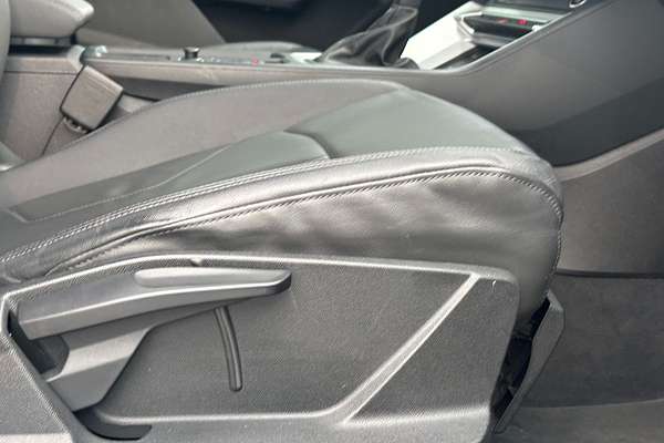 2023 Audi Q3 35 TFSI S Line F3