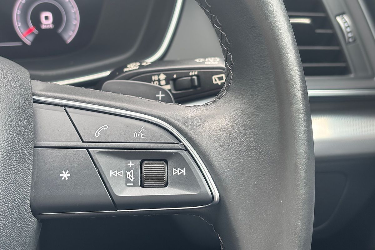 2023 Audi Q5 40 TDI Sport FY